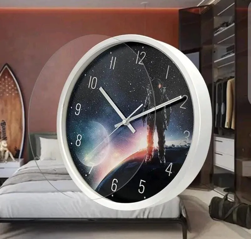 Reloj Mural Silencioso Luminoso Astronauta 30 Cm - Imagen 8