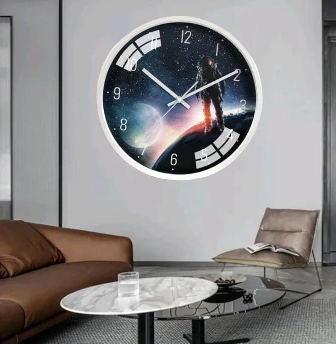 Reloj Mural Silencioso Luminoso Astronauta 30 Cm - Imagen 7